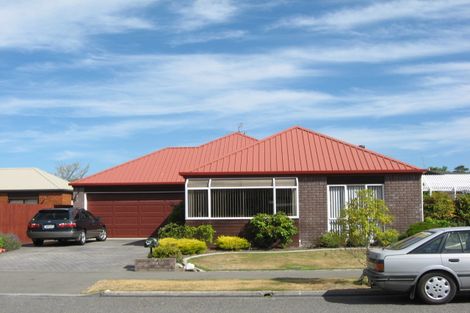 Photo of property in 158 Royal Park Drive, Parklands, Christchurch, 8083