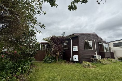 Photo of property in 14 Camellia Place, Hamilton Lake, Hamilton, 3204