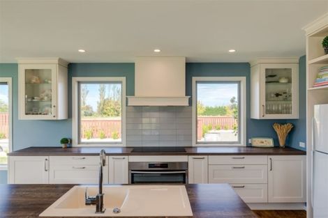 Photo of property in 1378 Poyntzs Road, West Eyreton, Rangiora, 7475