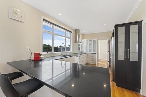 Photo of property in 2 Kapiti Terrace, Castlecliff, Whanganui, 4501