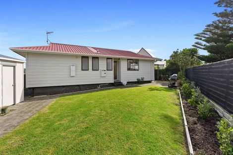 Photo of property in 9a Scott Avenue, Otaki Beach, Otaki, 5512