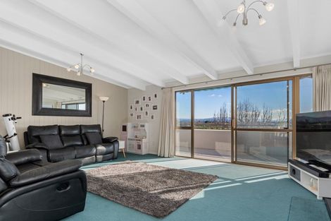 Photo of property in 77 Victory Street, Welcome Bay, Tauranga, 3112