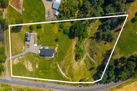 Photo of property in 4 Cemetery Road, Waipawa, 4273