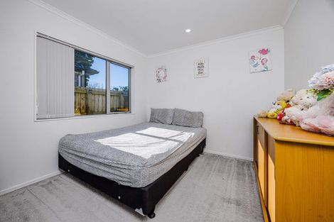 Photo of property in 35 Harore Road, Takanini, 2112