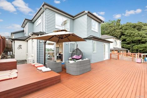 Photo of property in 20 Ravello Rise, Flat Bush, Auckland, 2019