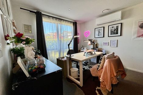 Photo of property in 2 Roto Lane, Pukekohe, 2120