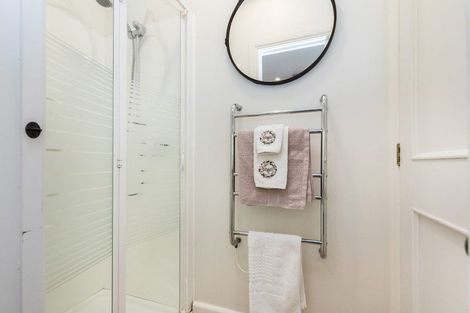 Photo of property in 2 Royds Street, Fendalton, Christchurch, 8014