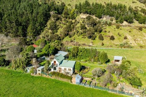 Photo of property in 1287 Okains Bay Road, Okains Bay, 7583