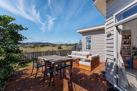 Photo of property in 32e Ohuirehe Road, Coastlands, Whakatane, 3120