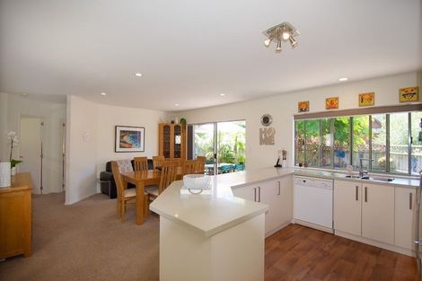 Photo of property in 15 Brookvale Park, Stanmore Bay, Whangaparaoa, 0932