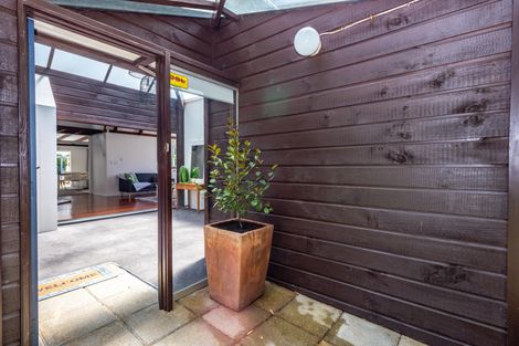 Photo of property in 8 Marian Drive, Inner Kaiti, Gisborne, 4010