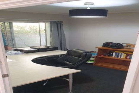 Photo of property in 2/22 Woodside Avenue, Northcote, Auckland, 0627