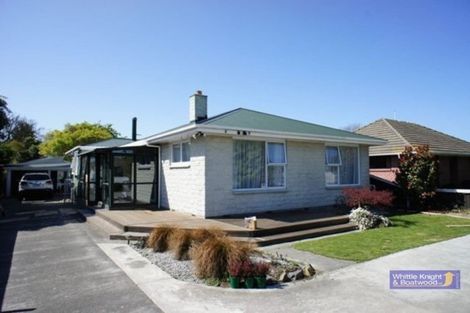 Photo of property in 12 Oakdale Street, Avonhead, Christchurch, 8042