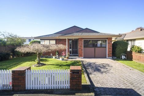 Photo of property in 1 Astrid Court, Awapuni, Palmerston North, 4412