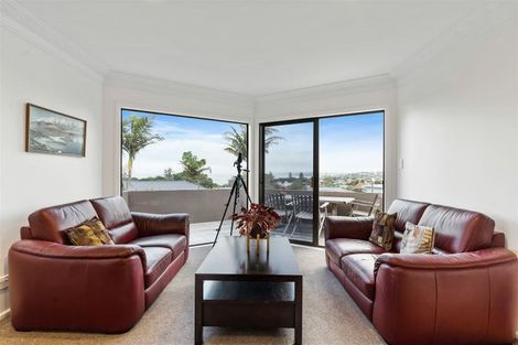 Photo of property in 37 Toroa Street, Torbay, Auckland, 0630