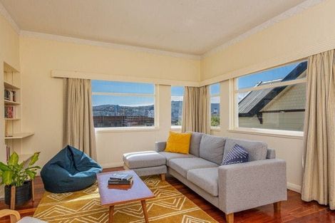 Photo of property in 2/2 Hawker Street, Mount Victoria, Wellington, 6011