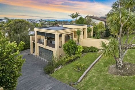 Photo of property in 21 Wairere Road, Torbay, Auckland, 0630