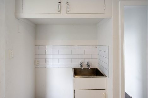 Photo of property in 612 Frederick Street, Mahora, Hastings, 4120