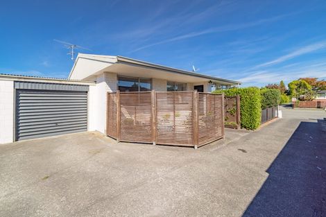 Photo of property in 1/176 Grimseys Road, Redwood, Christchurch, 8051