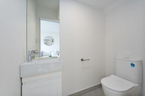 Photo of property in 31 Tiroroa Avenue, Te Atatu South, Auckland, 0610