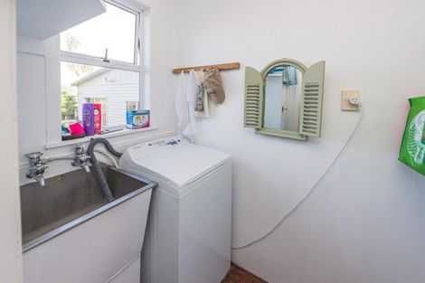 Photo of property in 28 Miro Street, Castlecliff, Whanganui, 4501