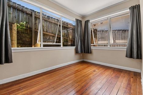 Photo of property in 23b Kamara Road, Glen Eden, Auckland, 0602