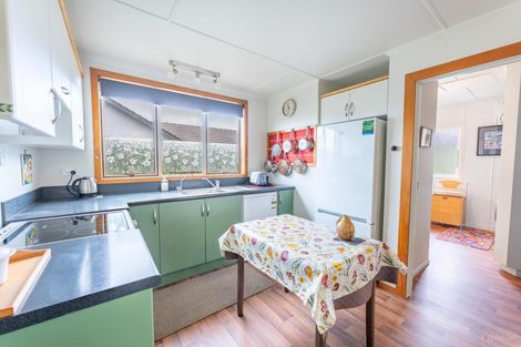 Photo of property in 8 Moorhouse Street, Waimate, 7924