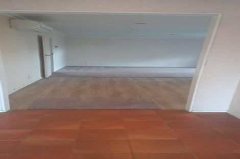 Photo of property in 10 Clare Street, Cambridge, 3434