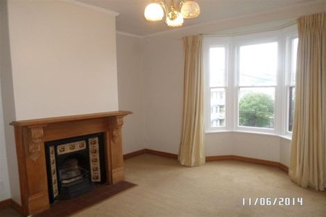 Photo of property in 8 Hawker Street, Mount Victoria, Wellington, 6011