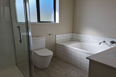 Photo of property in 3/12 Lees Road, Strowan, Christchurch, 8052