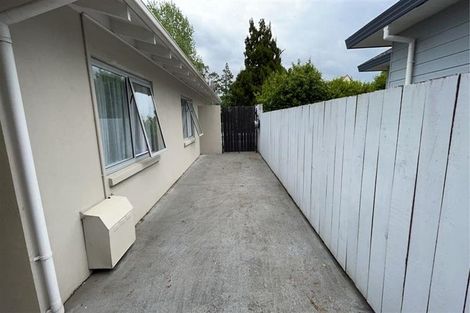 Photo of property in 2a Roach Street, Maeroa, Hamilton, 3200