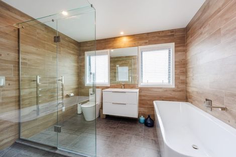 Photo of property in 19 Headsail Drive, Long Bay, Auckland, 0630