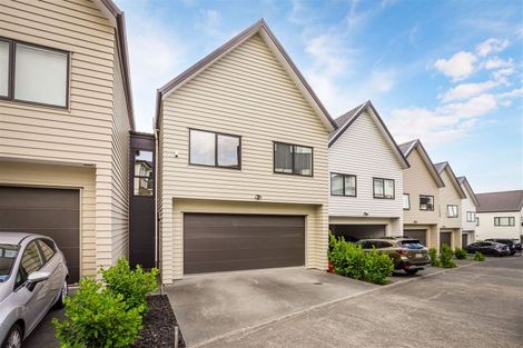 Photo of property in 10 Arran Point Parade, Orewa, 0931