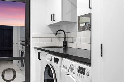 Photo of property in 3 Freeville Place, New Brighton, Christchurch, 8083