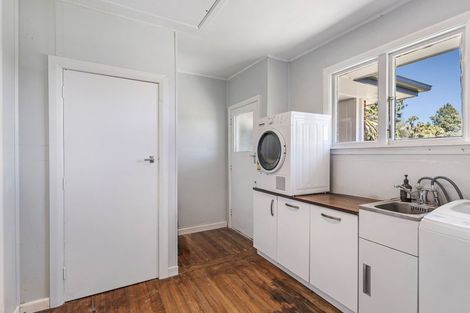 Photo of property in 76 High Street, Southbridge, 7602