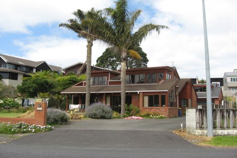 Photo of property in 73 The Terrace, Herald Island, Auckland, 0618