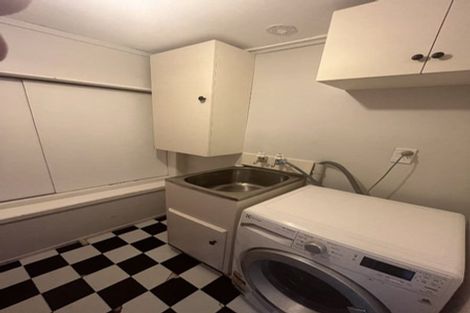 Photo of property in 20 Bay Lair Grove, Island Bay, Wellington, 6023