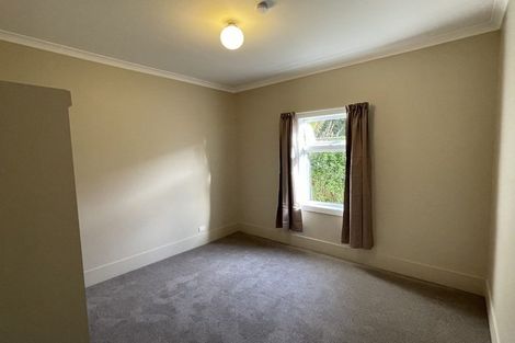 Photo of property in 32 Bonithon Avenue, Moturoa, New Plymouth, 4310