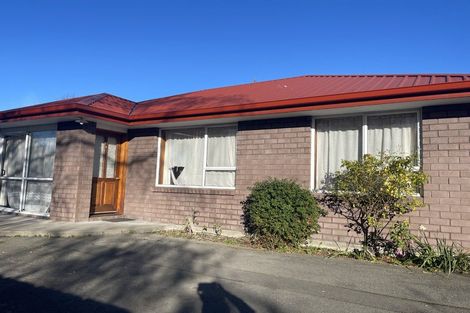 Photo of property in 2/42 Division Street, Riccarton, Christchurch, 8041
