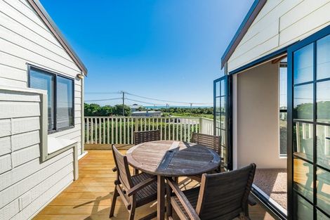 Photo of property in 343 Te Horo Beach Road, Te Horo Beach, Otaki, 5581