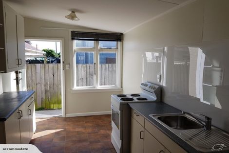 Photo of property in 122 Osborne Street, Waltham, Christchurch, 8011