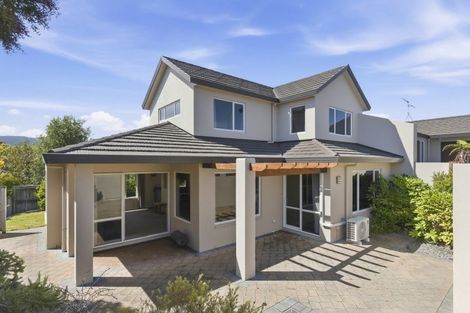 Photo of property in 10 Metzenthin Close, Raumati South, Paraparaumu, 5032