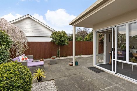 Photo of property in 2/18 Palatine Terrace, Huntsbury, Christchurch, 8022