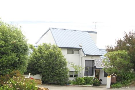 Photo of property in 10 Uldale Place, Westmorland, Christchurch, 8025
