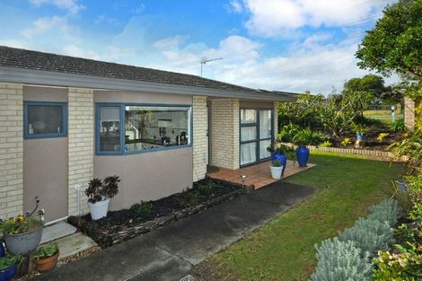 Photo of property in 1/64 Tapu Road, Huapai, Kumeu, 0810