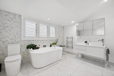 Photo of property in 44 Mcfarlane Street, Mount Victoria, Wellington, 6011