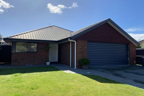 Photo of property in 1/6 Broadfell Avenue, Avonhead, Christchurch, 8042