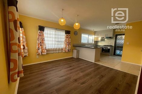 Photo of property in 3/99 Donovan Street, Blockhouse Bay, Auckland, 0600