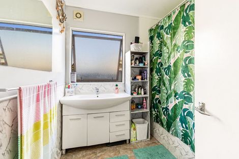 Photo of property in 1/127 Boundary Road, Clover Park, Auckland, 2019