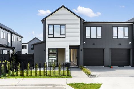 Photo of property in 18 Cara Avenue, Kumeu, 0810